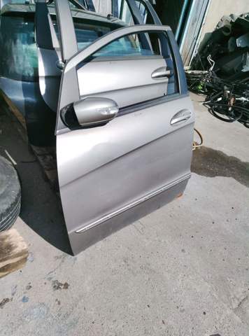 Скло та ущільнювачі скла вітрового правого/лівого A1697250100 MERCEDES