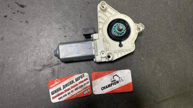 Мотор склопідйомника дверей передніх, лівих A1698201542 MERCEDES