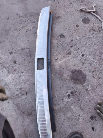Накладка перегородки A2036901887 MERCEDES