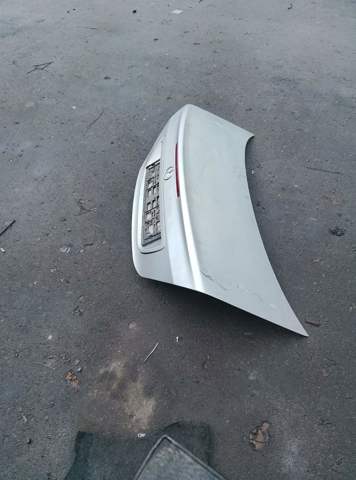 Кришка багажника кузова A2037500175 MERCEDES