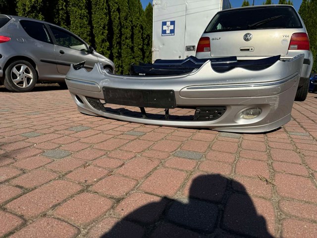 Бампер передній A2038853025 MERCEDES