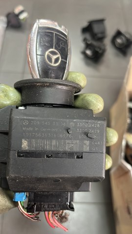 Замок запалювання A2095453308 MERCEDES