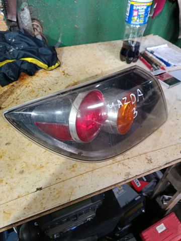 Задня ліва зовнішня фара BP4L51160D MAZDA