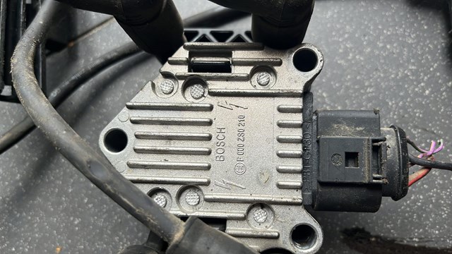 Котушка F000ZS0210 BOSCH