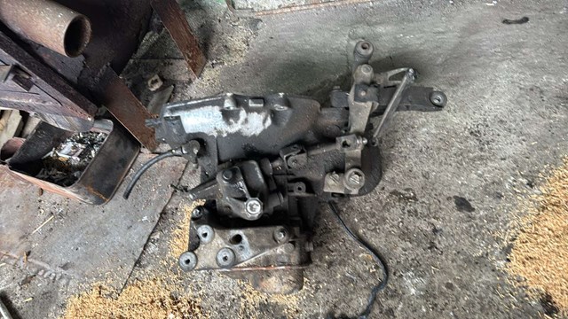 Ручна коробка передач F17W355 OPEL