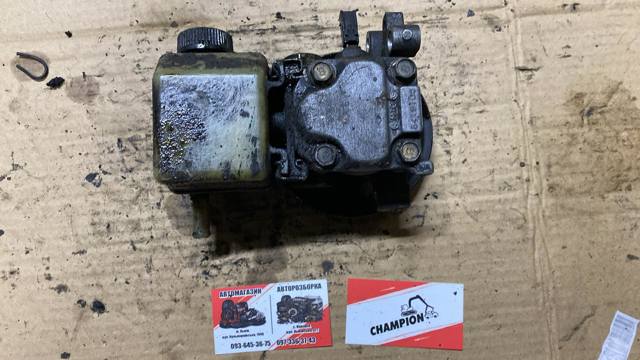Насос ГУР (підсилювача керма) GJ6A32600B MAZDA