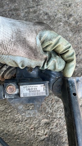 Датчик Айрбег передній GJ6A57K1X MAZDA