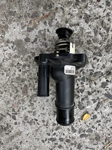 Корпус термостата в зборі FR3Z8575A FORD