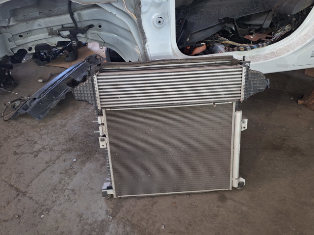 Радіатор інтеркулера L1MZ6K775A FORD
