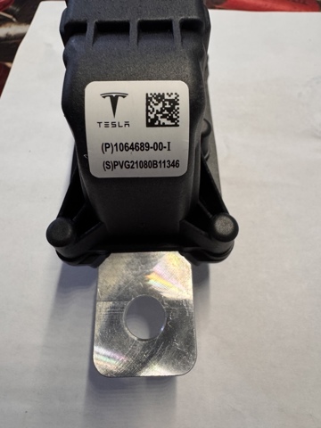 Піропатрон основної батареї 106468900J TESLA