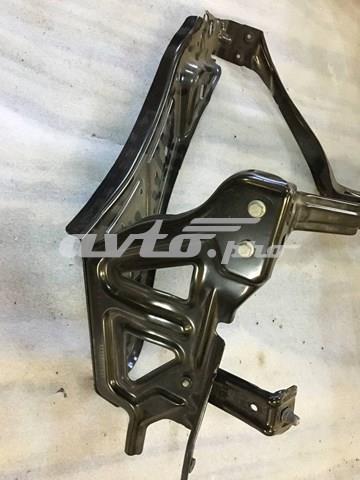 Рамка радіатора права A2076202000 MERCEDES