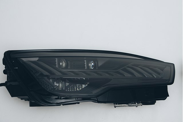 Права блок фара 4G8941774B VAG