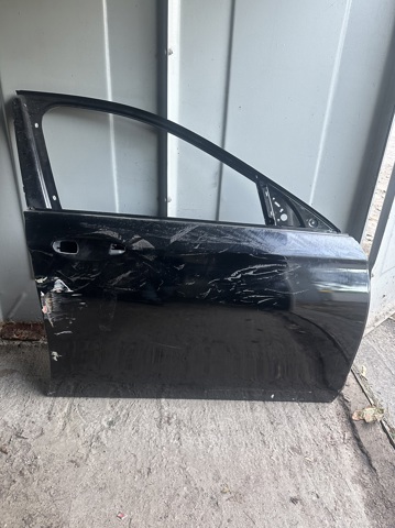 Дверка передня права A2137200205 MERCEDES
