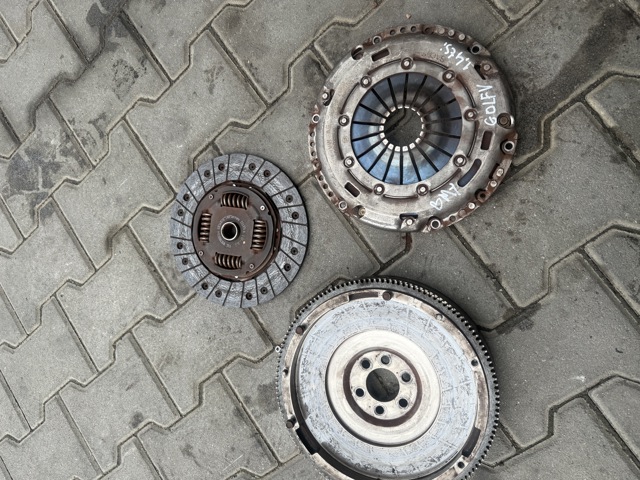 Корзина диска зчеплення 03C141025H VAG