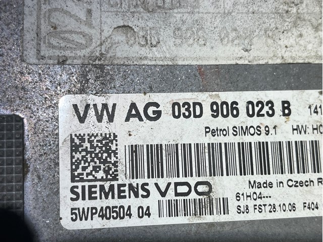 Модуль управління двигуном 03D906023B VAG