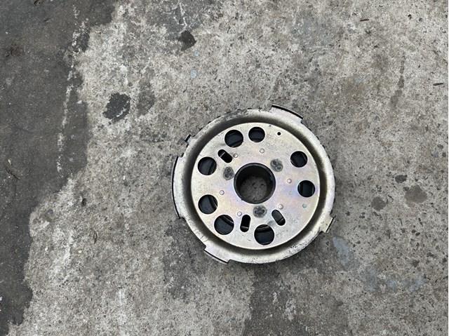 Фланець шестерні розподільного валу 03G109239B VAG