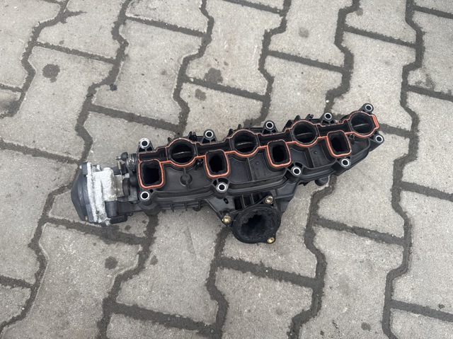 Колектор впускний 03L129711AG VAG