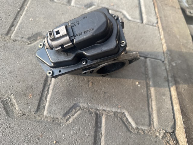 Клапан EGR рециркуляції газів 03L131501K VAG