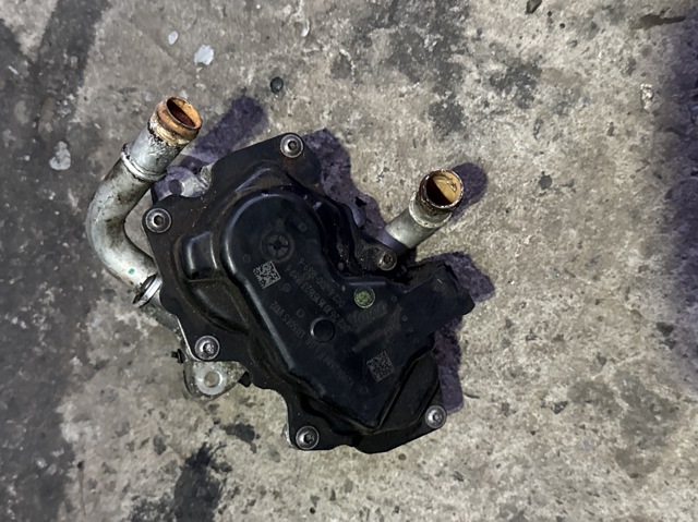 Клапан EGR рециркуляції газів 04L131501S VAG