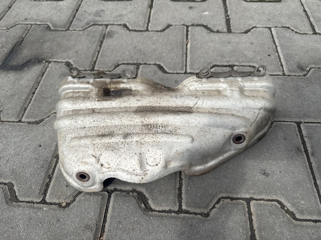 Кришка випускного колектора 06A253041AE VAG