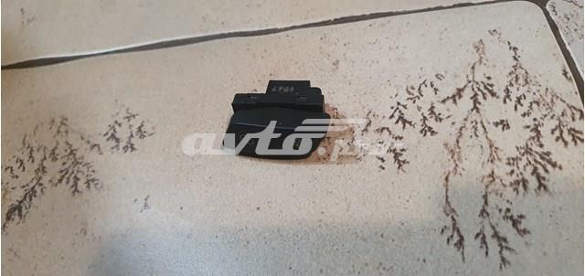Кнопка центрального замка 1K0962126B VAG