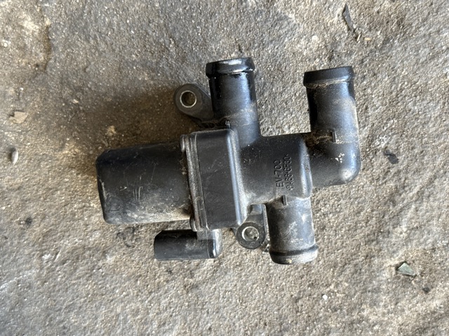 Кран пічки (обігрівача) 1T0820036C VAG