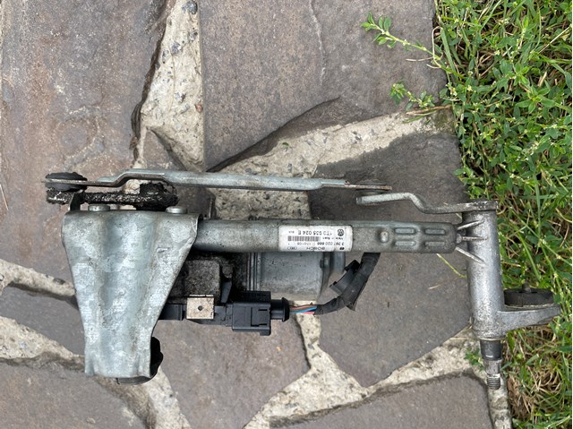 Трапеція склоочисника, права 1T0955024E VAG