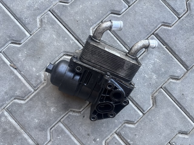 Радіатор масляний 264102F000 HYUNDAI