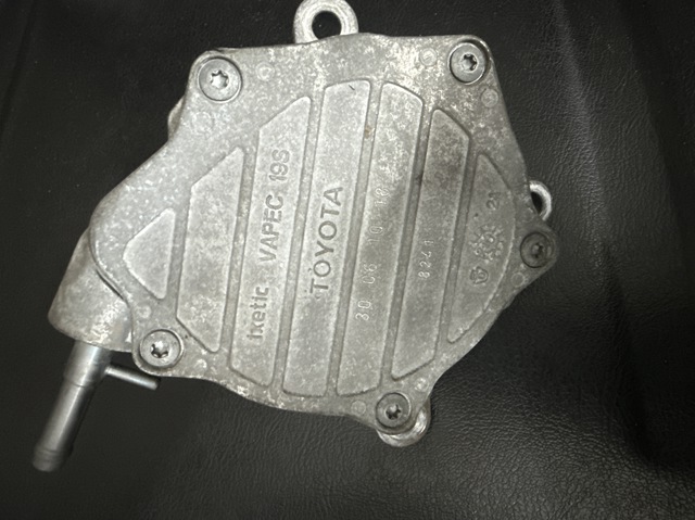 Насос вакуумний 293000R010 TOYOTA