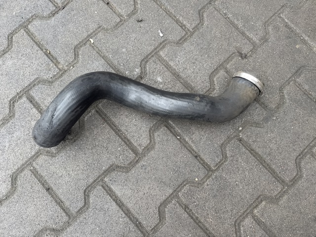 Шланг/патрубок інтеркуллера 30645935 VOLVO