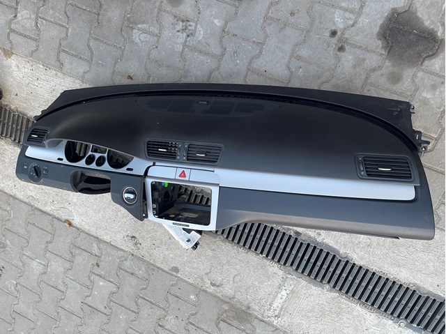 Панель приладів торпеди 3C1857003QT VAG