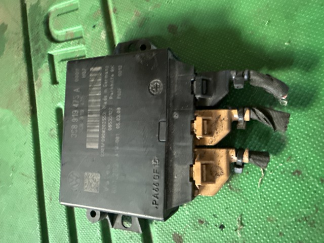 Модуль (блок ЕБУ) управління парктроніком 3C8919475A VAG