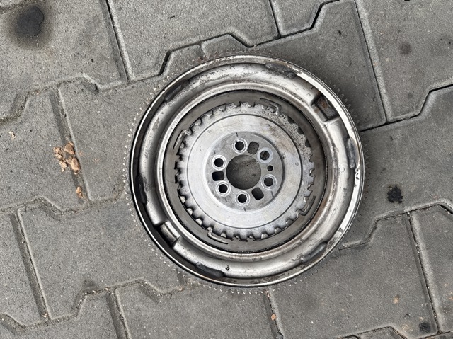Маховик зчеплення 415062609 VAG