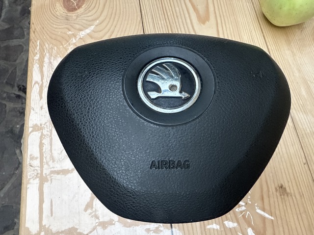 Подушка AIRBAG передня ліва 5E08802011QB VAG