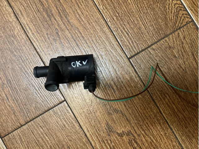 Водяний насос охолодження електро додатковий 7L0965561 VAG