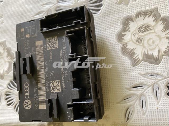 Блок комфорту передніх дверей 8K0959792B VAG