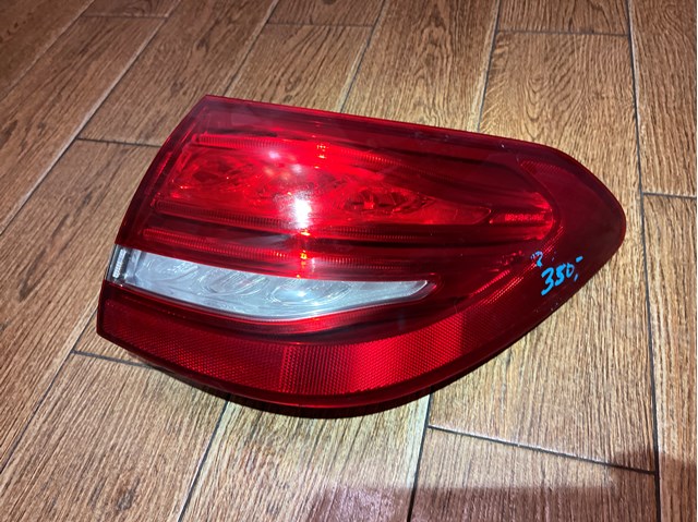 Задній правий стоп A2059065200 MERCEDES