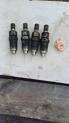 Форсунки електромагнітні 1660063G20 NISSAN