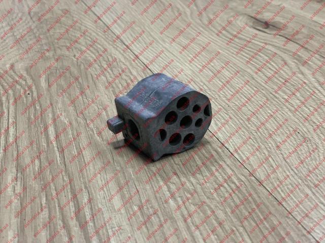 Подушка кріплення радіатора верхня 55702167 GM