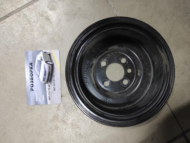 Демпферний шків колінвала 038105243M VAG