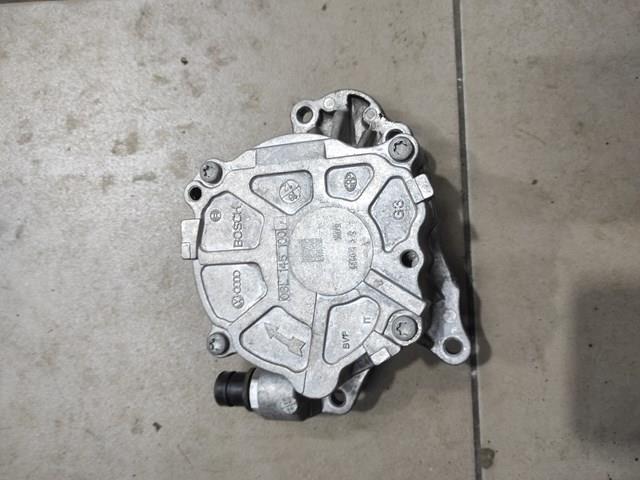 Насос вакуумний 03L145100F VAG