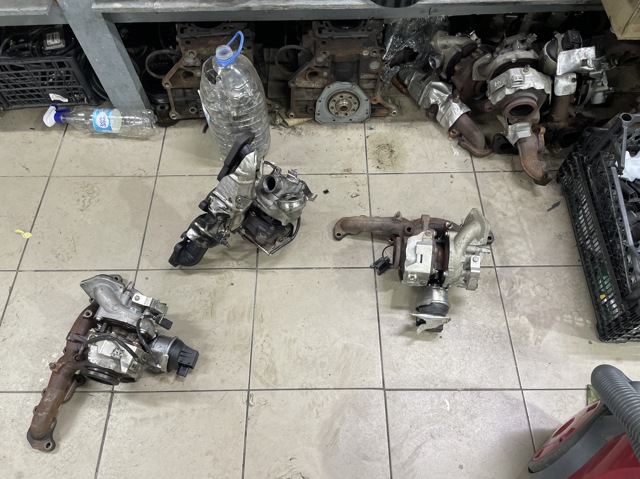 Турбокомпресор 03L253056E VAG