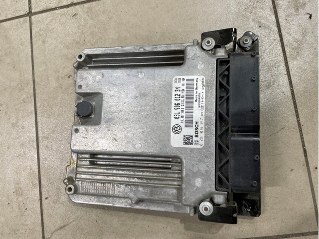 Модуль управління двигуном 03L906012BN VAG