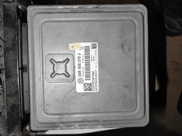 Комп'ютер двигуна 06K906071J VAG