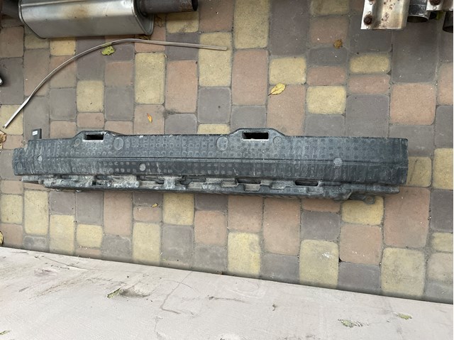 Наповнювач бампера заднього 561807251C VAG