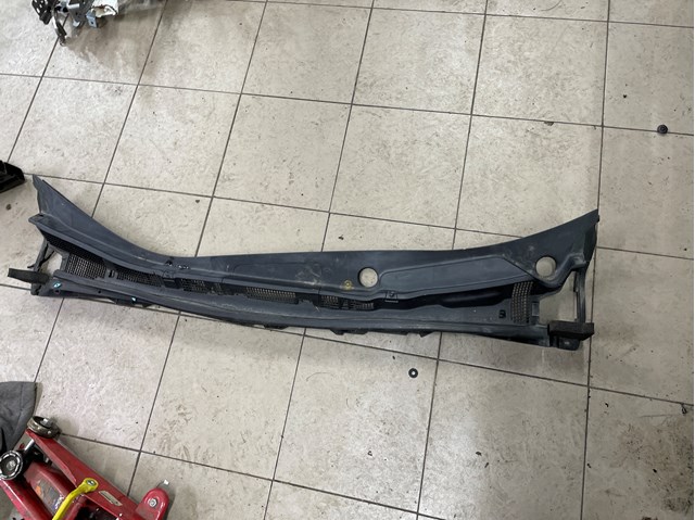 Водостік лобового скла, жабо 668625SA0A NISSAN