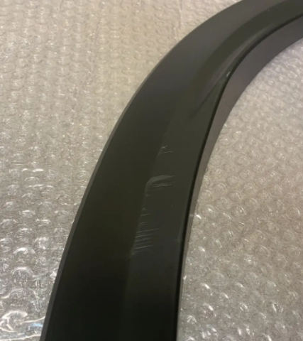 Молдинг задньої арки крила, правий KB7W51W50F8N MAZDA
