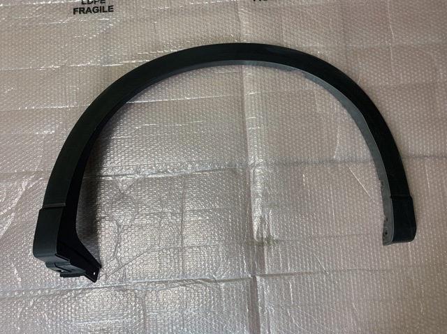 Розширювач/накладка арки заднього крила, лівий KB7W51W60F8N MAZDA