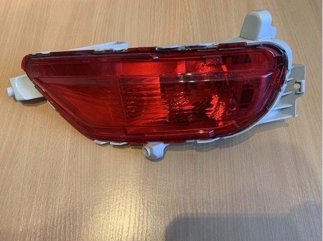 Фара заднього бампера, правий KB8M51650C MAZDA