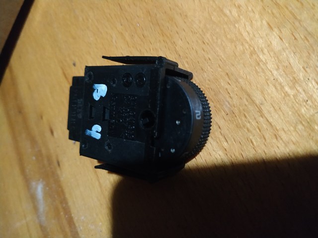 Кнопка коректора фар 3A1941333 VAG